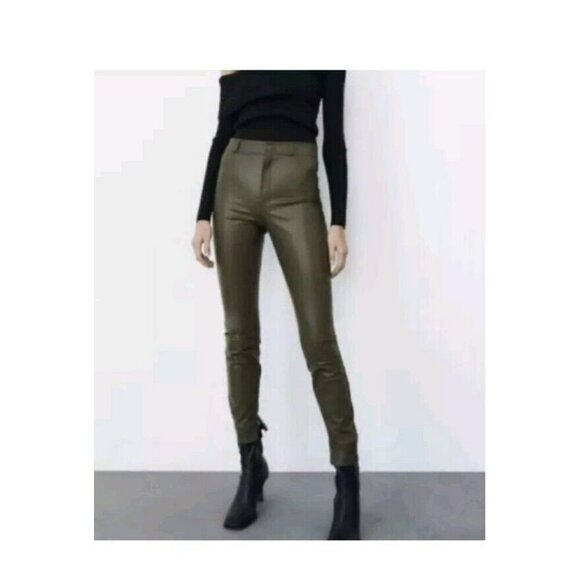 NWT ZARA WOMEN FAUX LEATHER LEGGINGS DARK KHAKI OLIVE SIZE XS 5427/206 - Picture 1 of 6